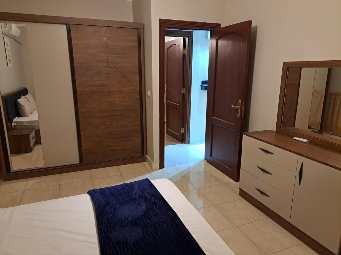 Apartment 4